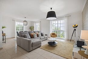 Sunny House by Homie