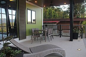 J & J Homestay