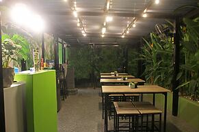 J & J Homestay