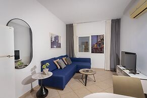 Palm Beach Sea View Apt by TrulyCyprus