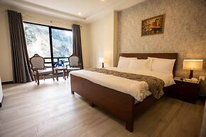 Mount Feast Hotel