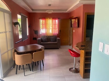 New and Modern 2 Bedroom Apt 5a