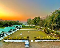 Six Seasons Resort