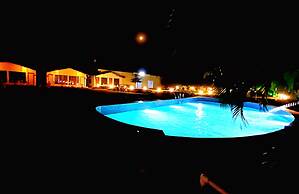 Six Seasons Resort