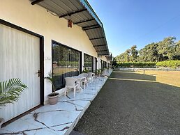 Six Seasons Resort