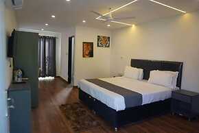 Six Seasons Resort