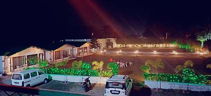 Six Seasons Resort