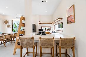 Roselle Villa by Betterplace
