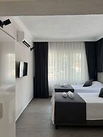 MONİ HOMES