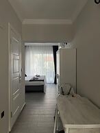 MONİ HOMES