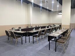 Luxury Inn Arion Hotel Rawamangun