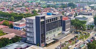 Luxury Inn Arion Hotel Rawamangun