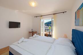 KABLAR'S SUNNY SUITES