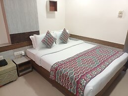 Hotel Apna Palace