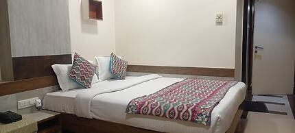 Hotel Apna Palace