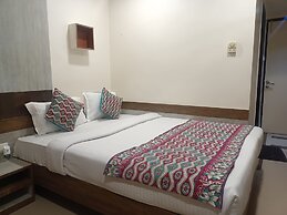 Hotel Apna Palace