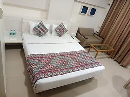 Hotel Apna Palace