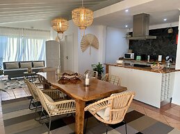 Pico Terrace