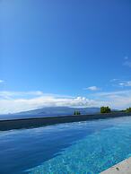 Pico Terrace