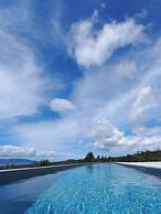 Pico Terrace
