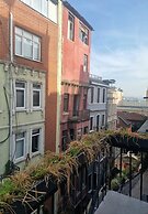 Costa Karakoy Hotel