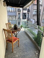 Costa Karakoy Hotel
