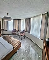Costa Karakoy Hotel