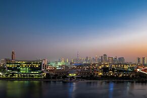 Hilton Dubai Creek Hotel & Residences
