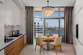 Hilton Dubai Creek Hotel & Residences