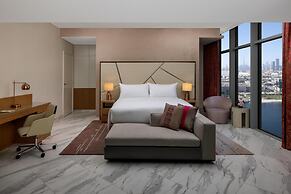 Hilton Dubai Creek Hotel & Residences