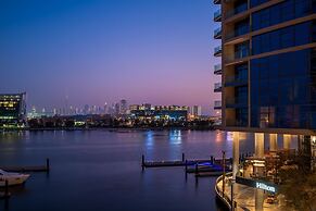 Hilton Dubai Creek Hotel & Residences