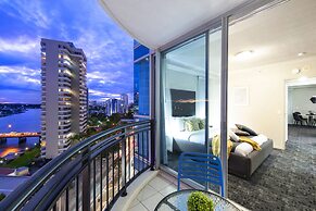 Chevron Renaissance - Wow Stay