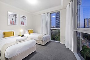 Chevron Renaissance - Wow Stay