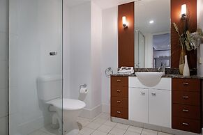 Chevron Renaissance - Wow Stay