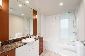 Chevron Renaissance - Wow Stay