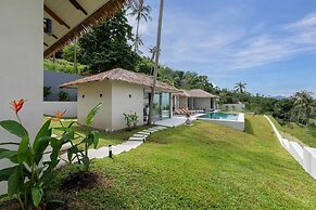 Lilly Belle