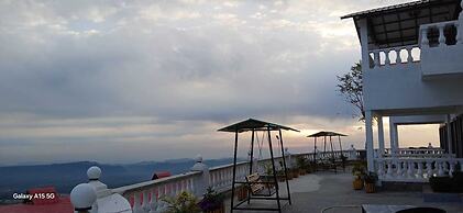 Paatli Fort Estate Resort