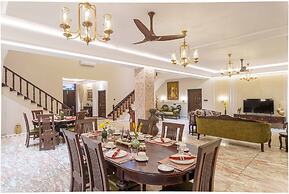 ama Stays & Trails Adbhut Mahal, Jaipur