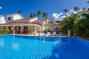 Beachfront 7BR Villa With Pool Maid Los Corales