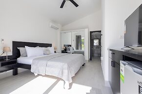 Beachfront 7BR Villa With Pool Maid Los Corales