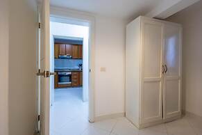 Beachfront 7BR Villa With Pool Maid Los Corales