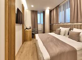 Hotel Emerald
