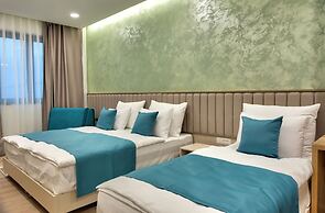 Hotel Emerald