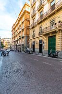 Colonna Apartment 4 by Wonderful Italy