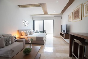 Downtown Playa Apartments Infinity Pool