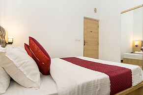 Hotel Blue Poppy