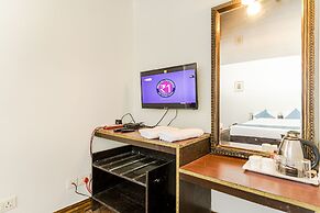 Hotel Blue Poppy