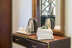 Hotel Blue Poppy