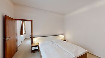 Klaudia's Hotel & Restaurant