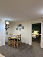 Charming 1-bed Apartment in Stroud